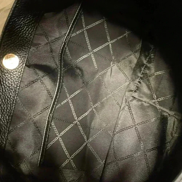 NWT Michael Kors Fulton Shoulder Bag - Picture 9 of 10